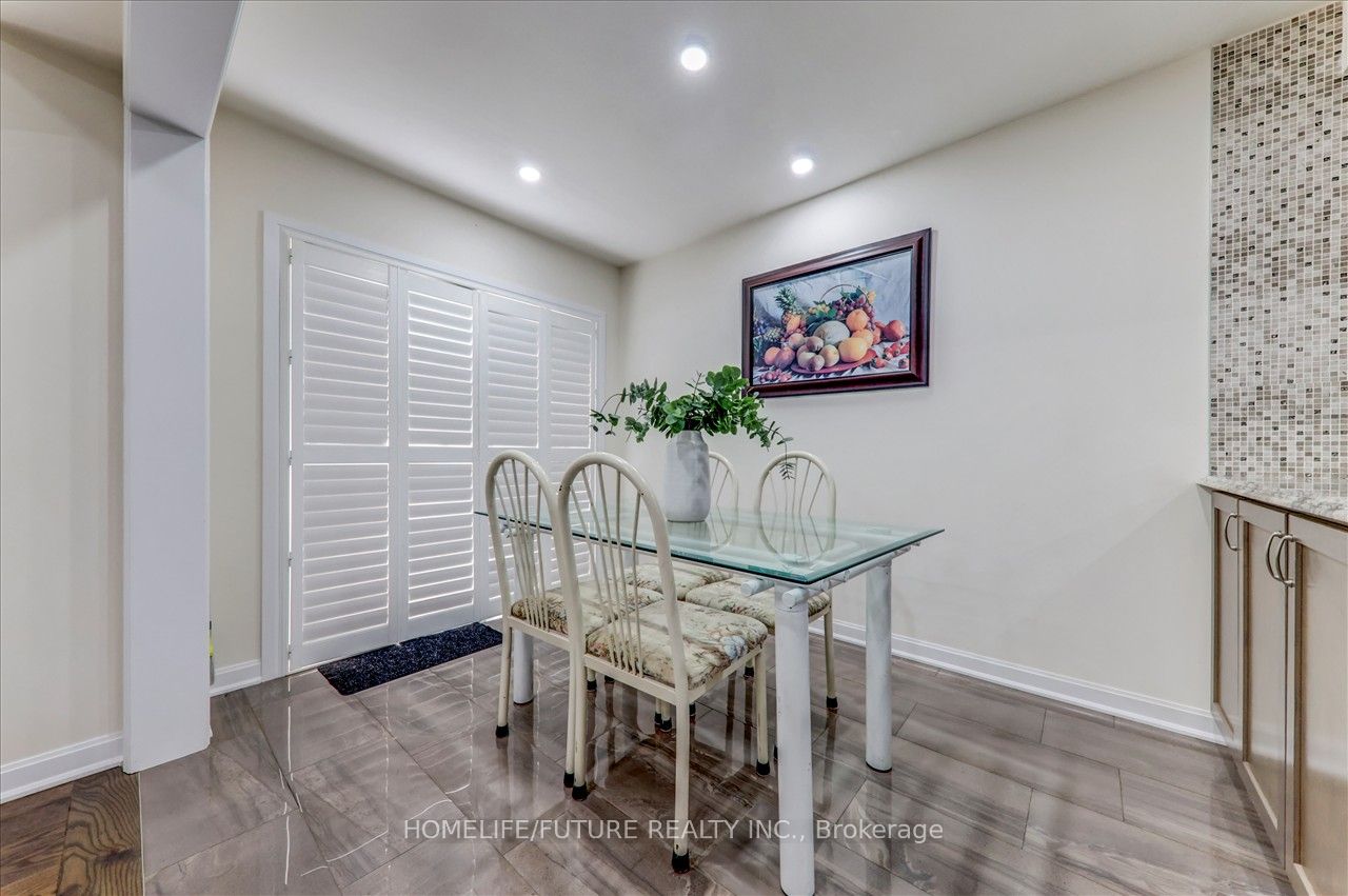 2412 Fall Harvest Cres
