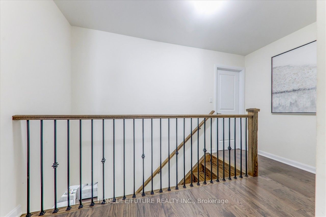 2412 Fall Harvest Cres