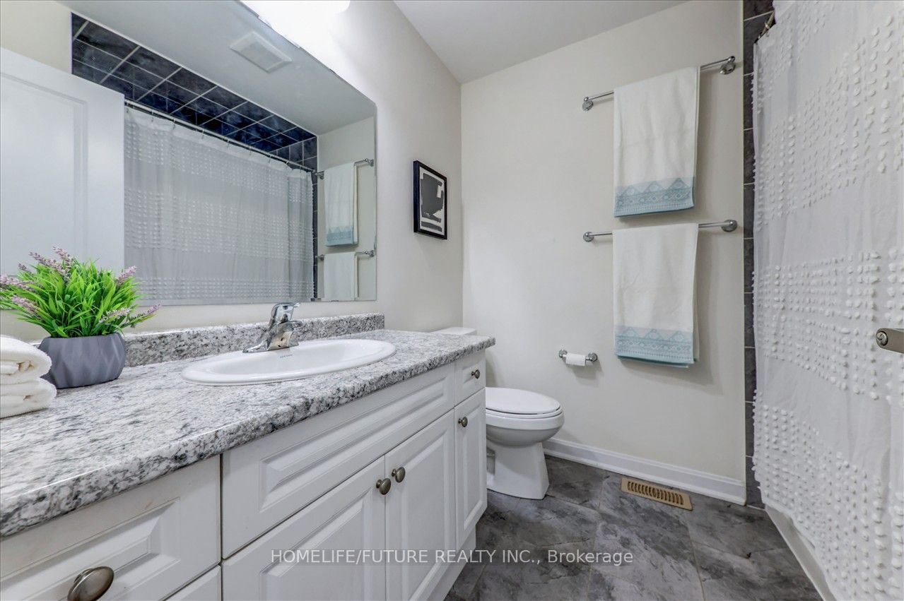 2412 Fall Harvest Cres