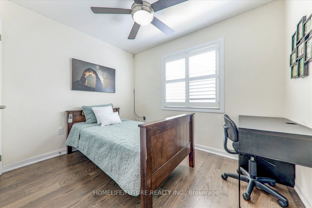 2412 Fall Harvest Cres