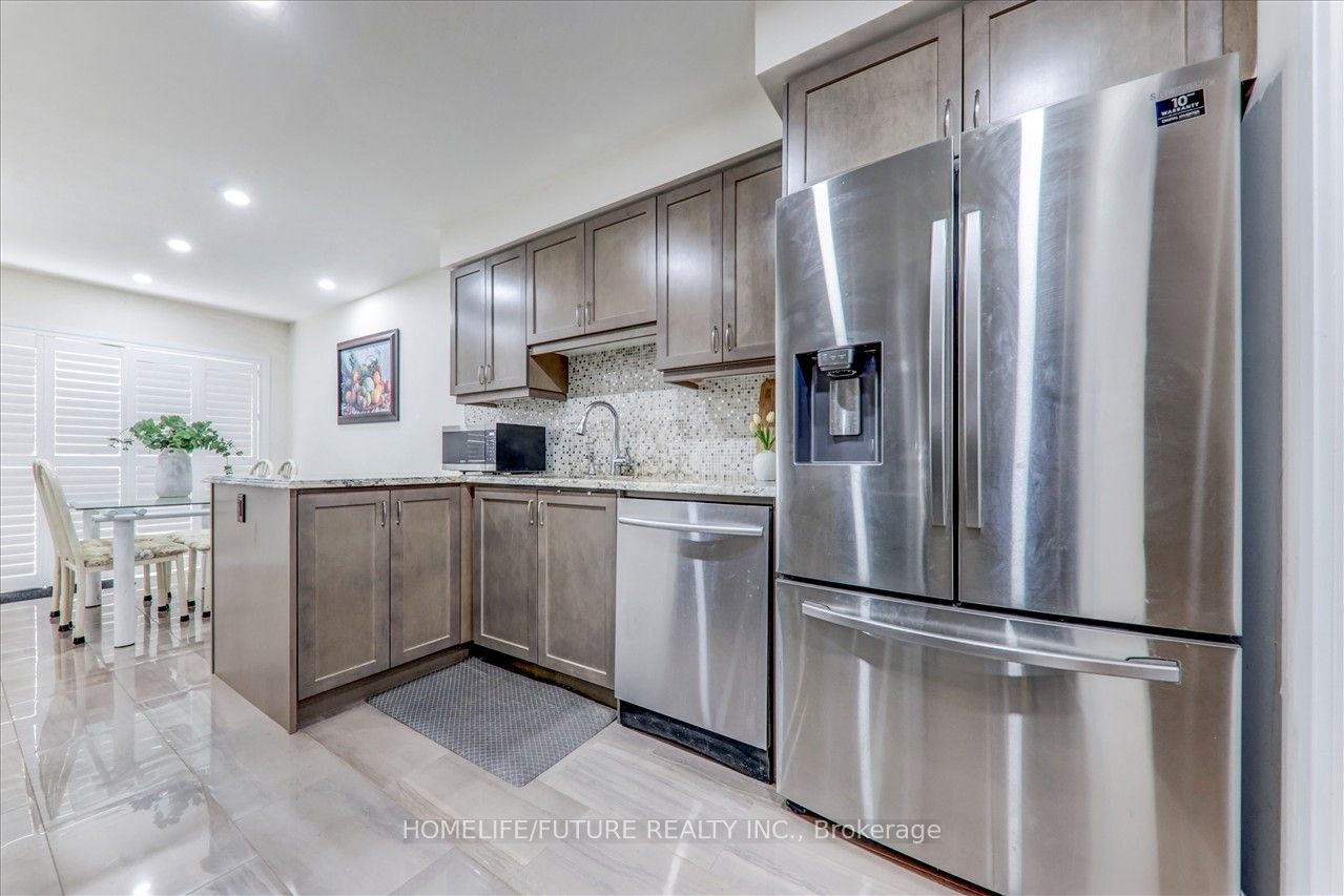 2412 Fall Harvest Cres