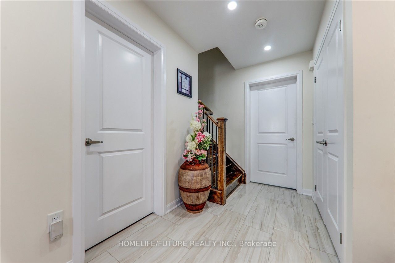 2412 Fall Harvest Cres