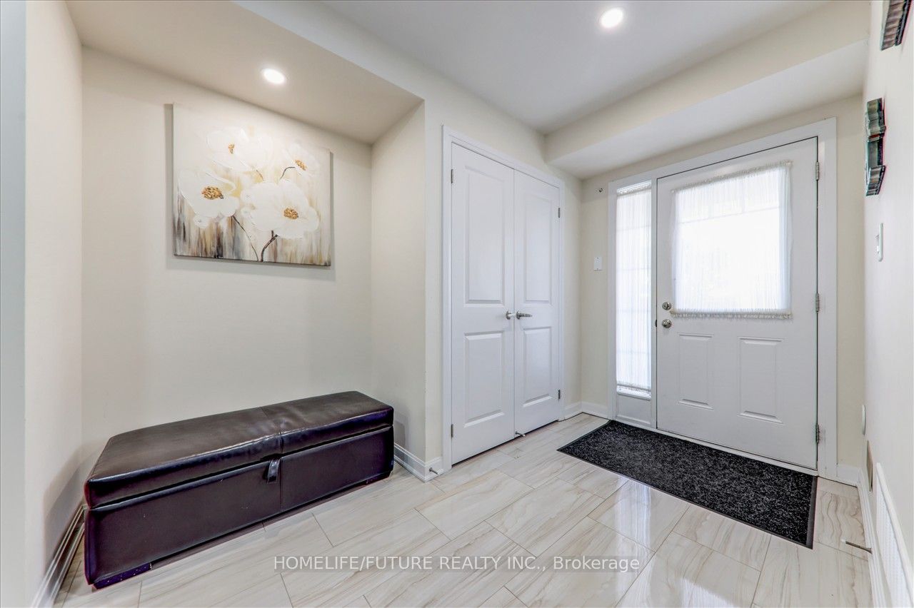 2412 Fall Harvest Cres