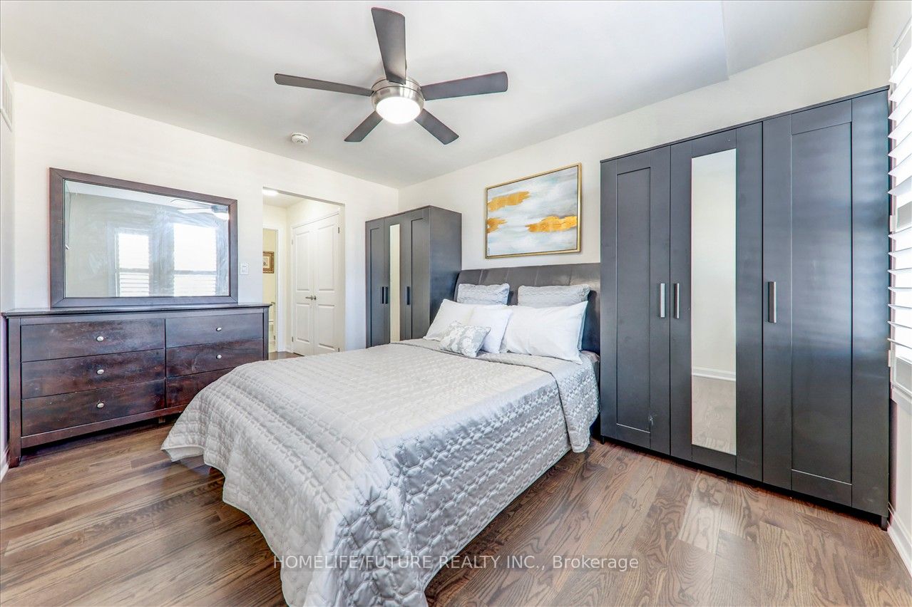 2412 Fall Harvest Cres