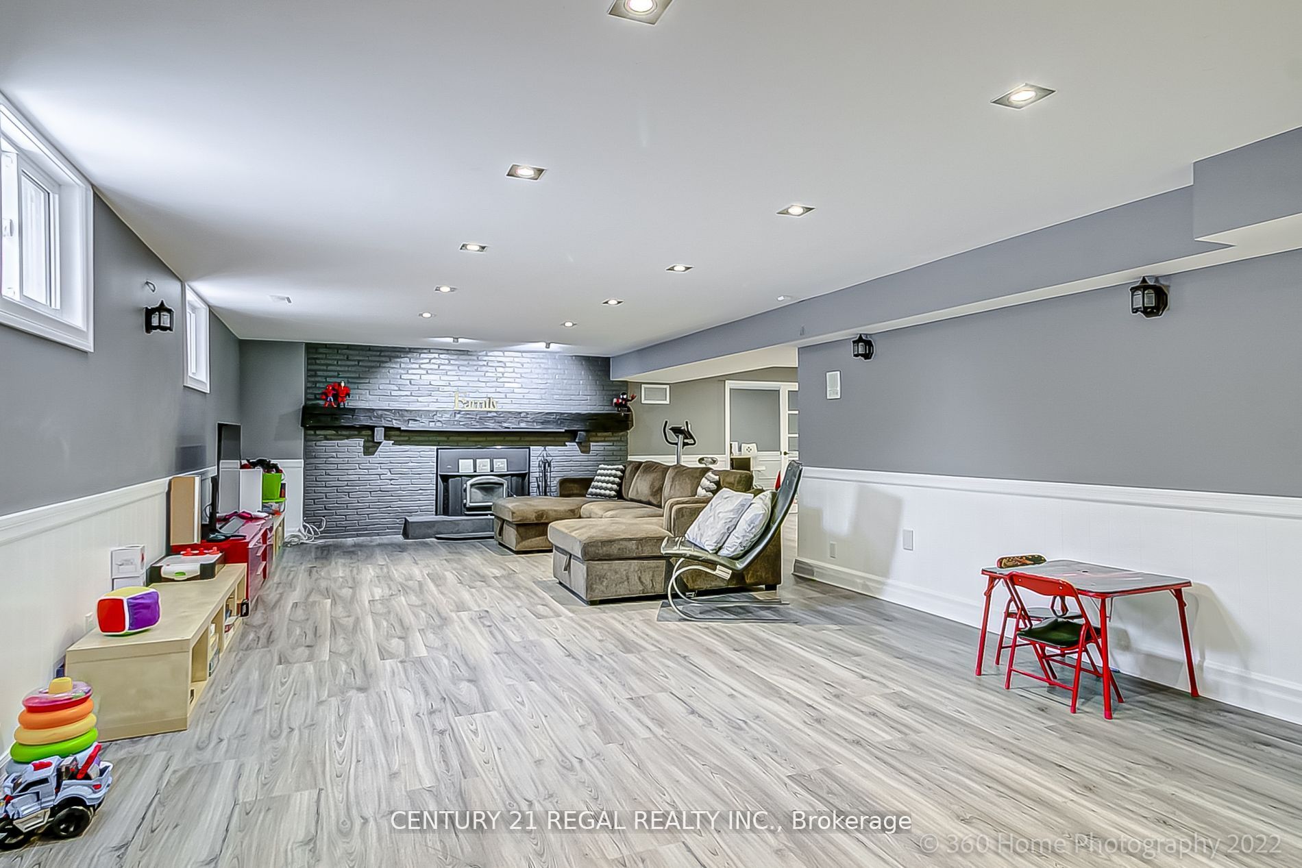 815 Coates Road W