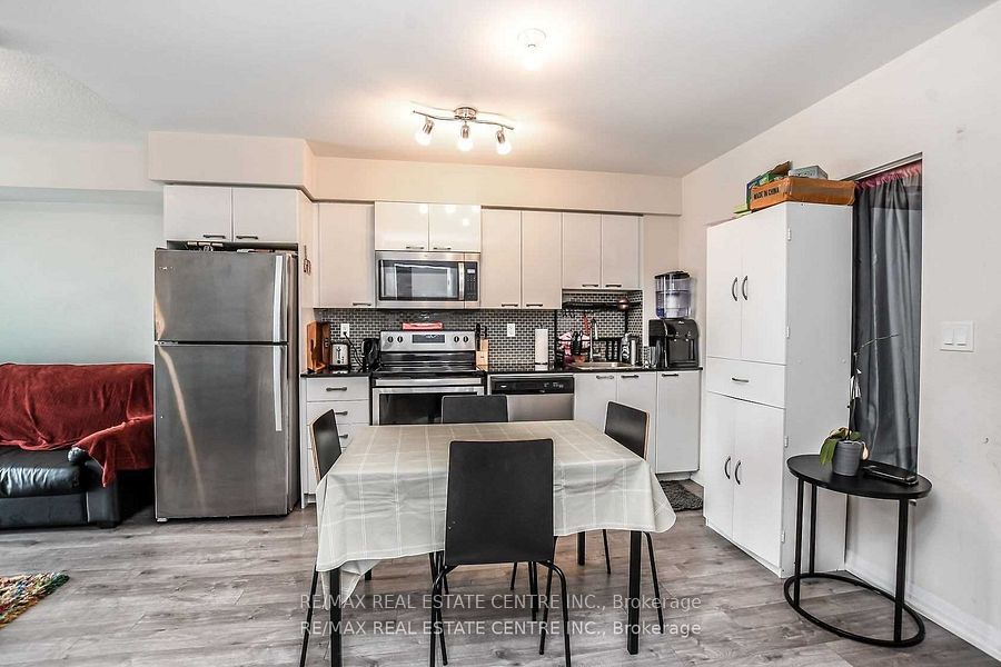 2150 Lawrence Ave, #509