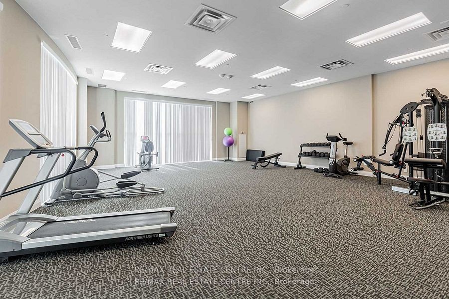 2150 Lawrence Ave, #509
