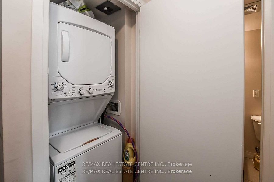 2150 Lawrence Ave, #509