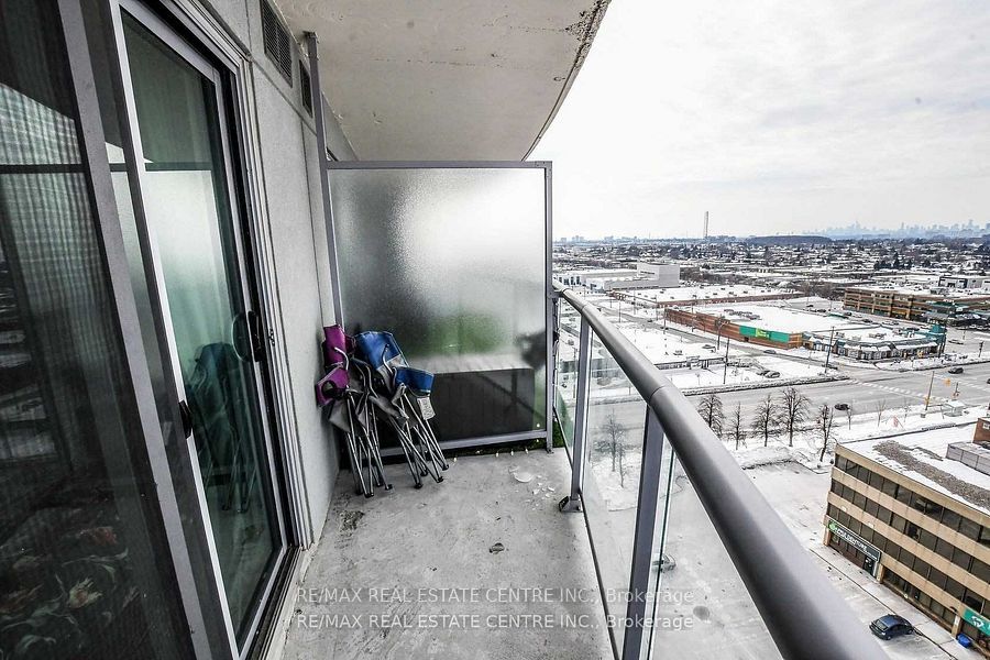 2150 Lawrence Ave, #509