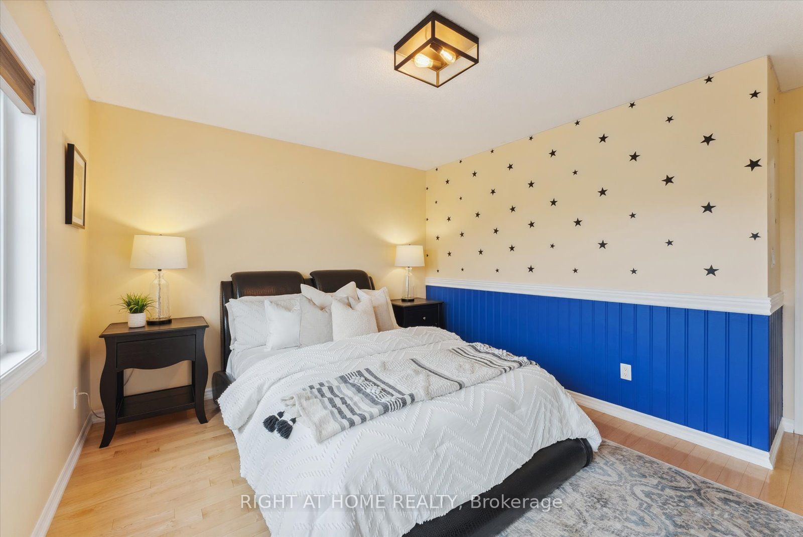 7 Carl Raby St