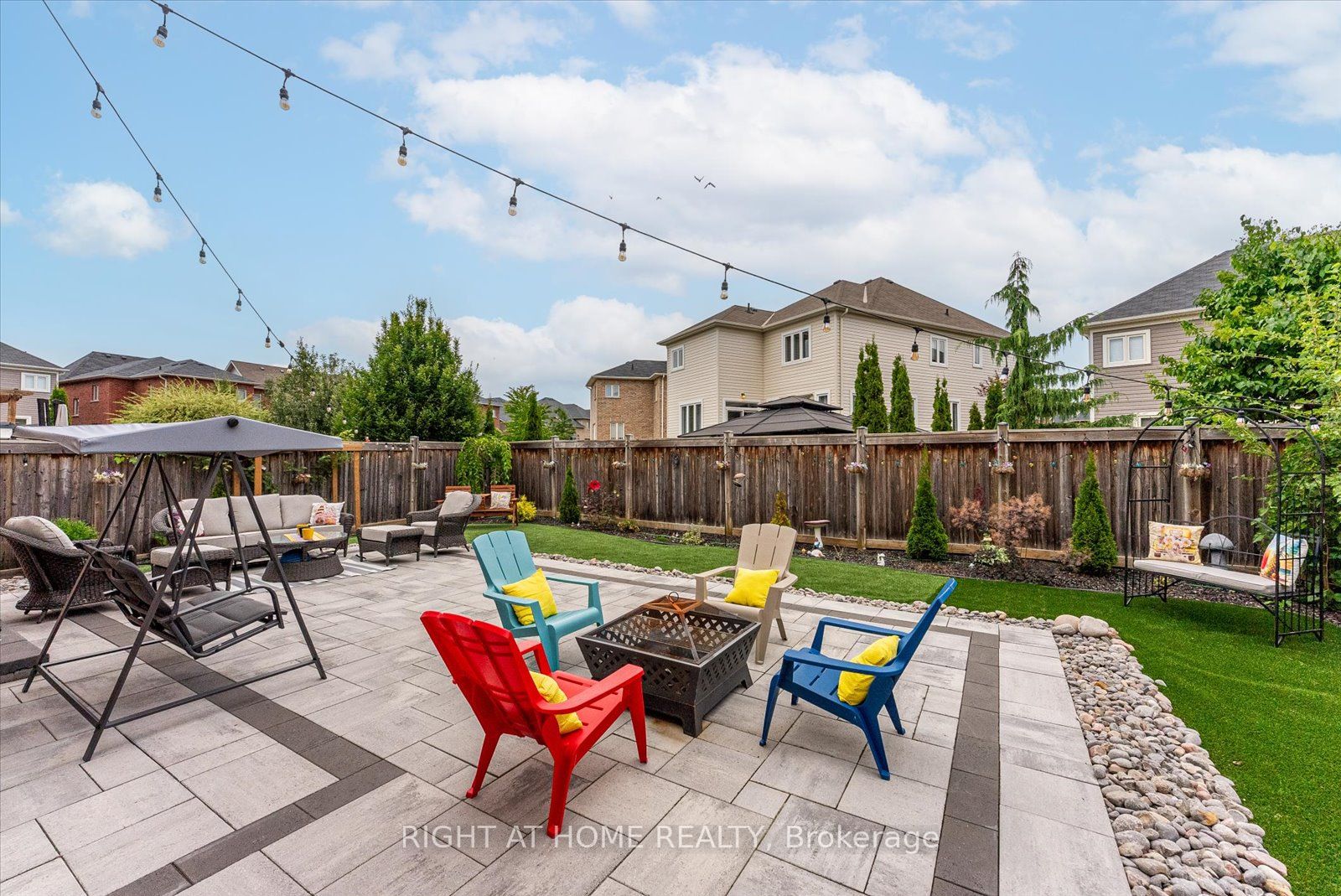7 Carl Raby St