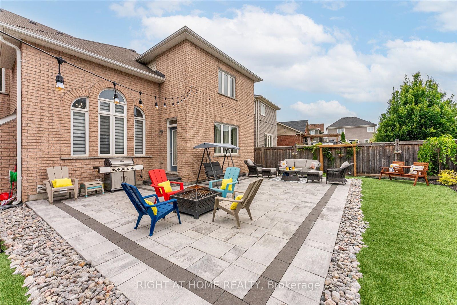 7 Carl Raby St