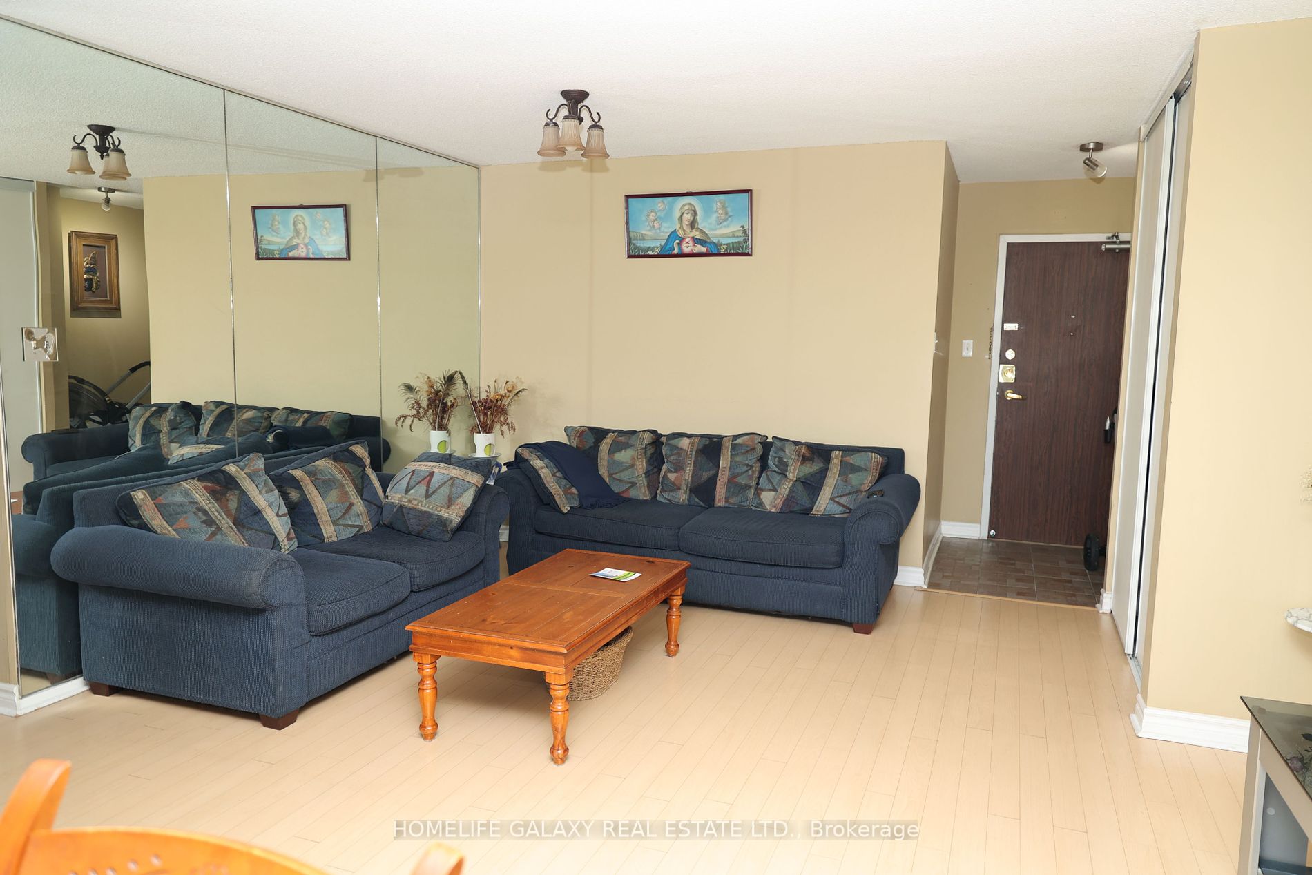 2365 Kennedy Road, #2004
