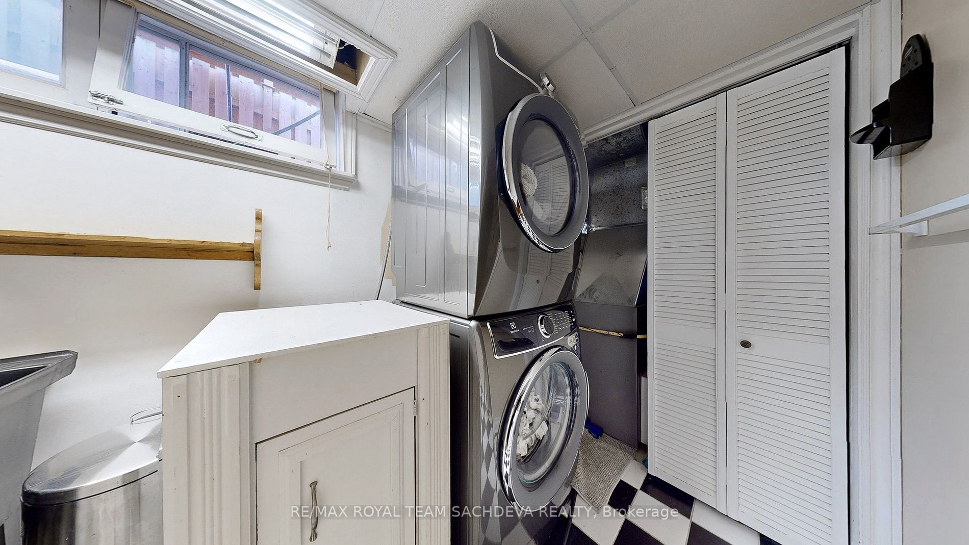 224 Beechgrove Dr