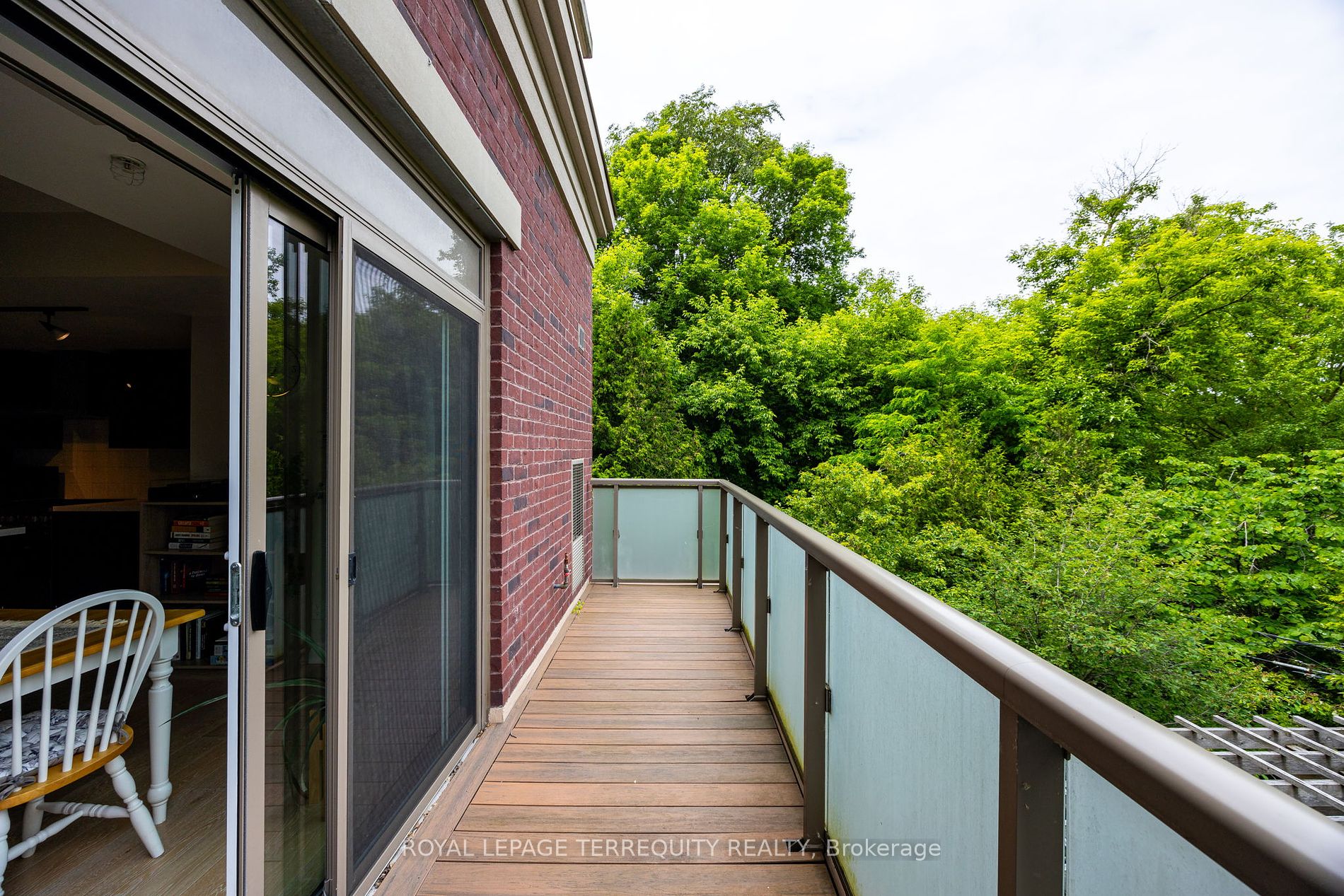 580 Kingston Rd, #1A
