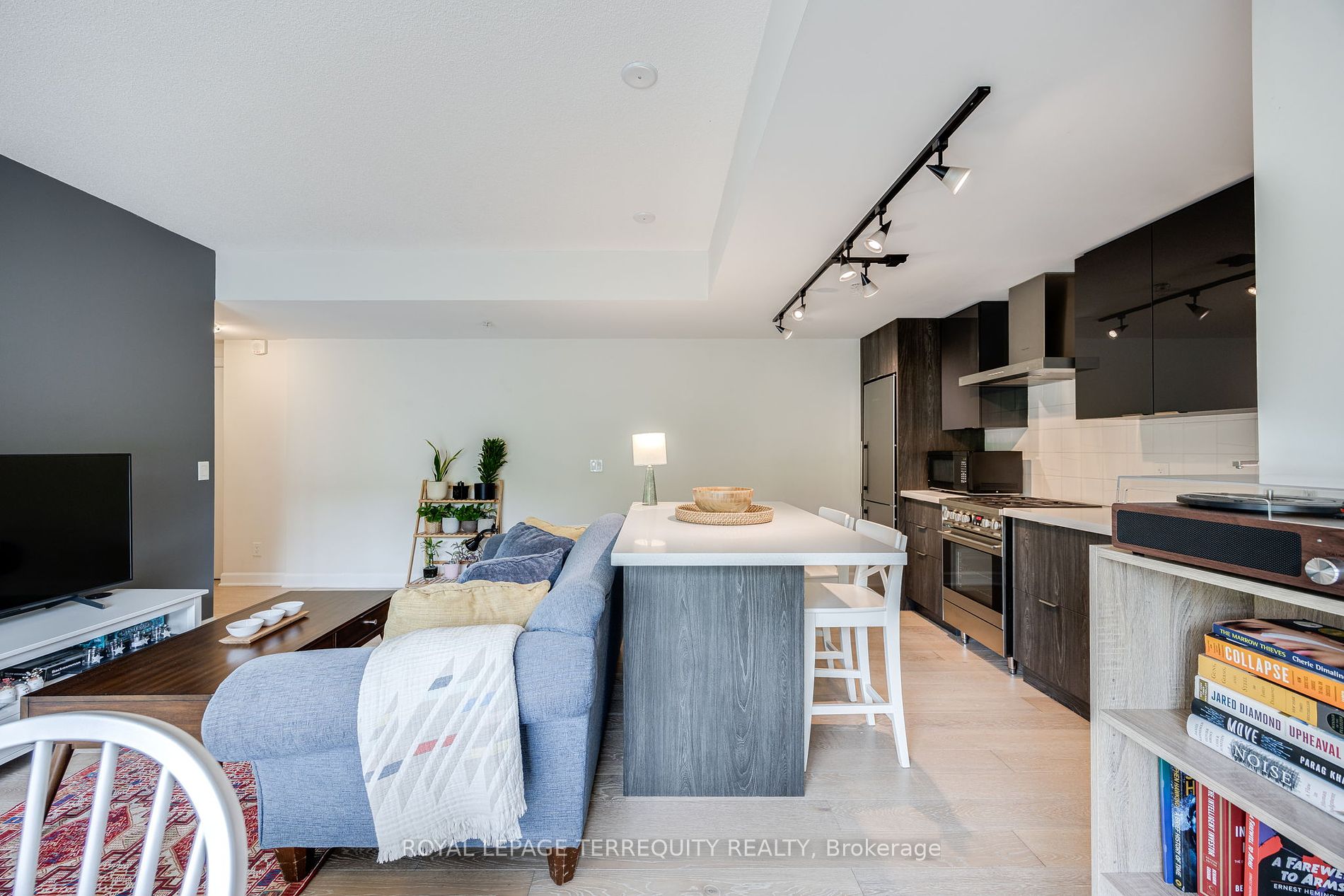 580 Kingston Rd, #1A