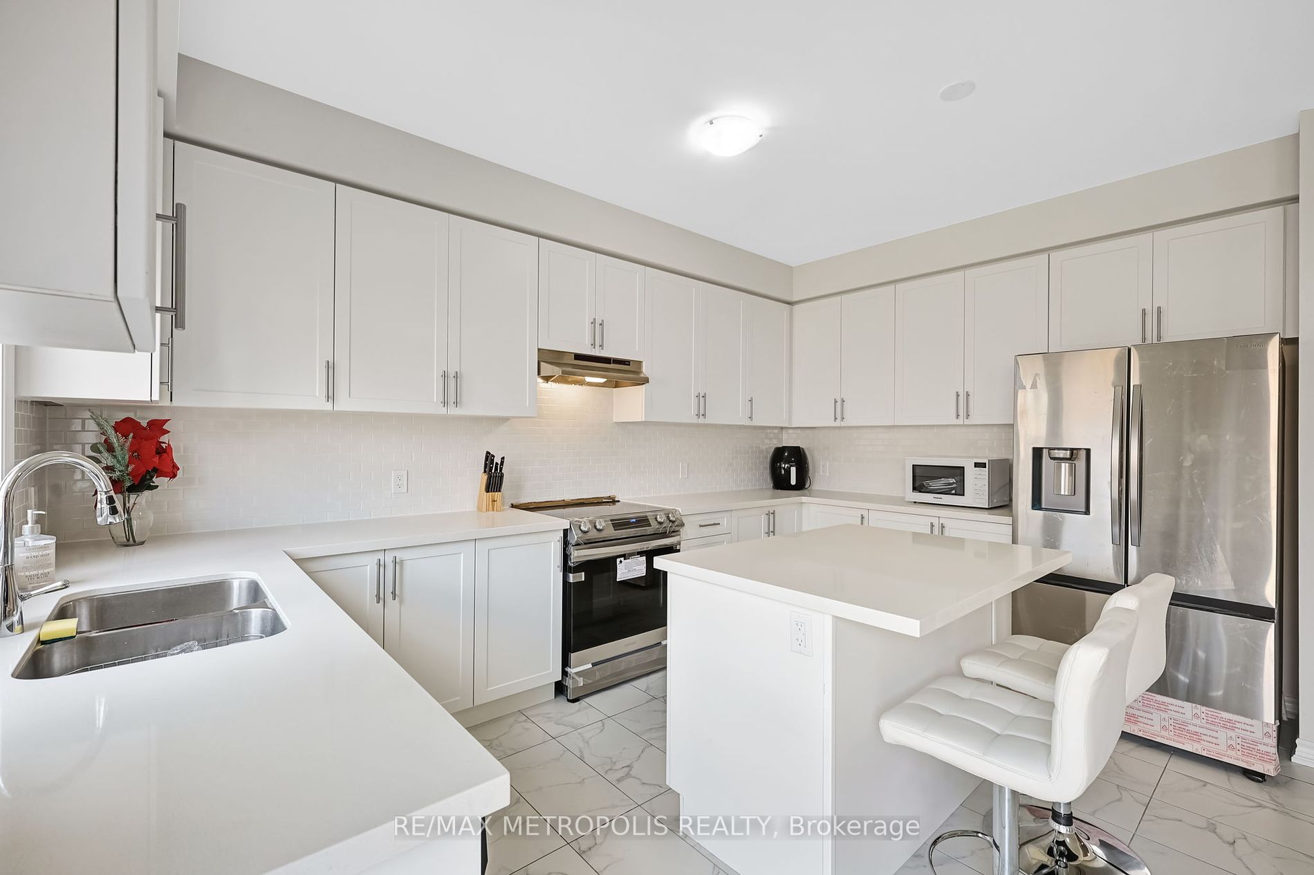 15 Douglas Kemp Crescent