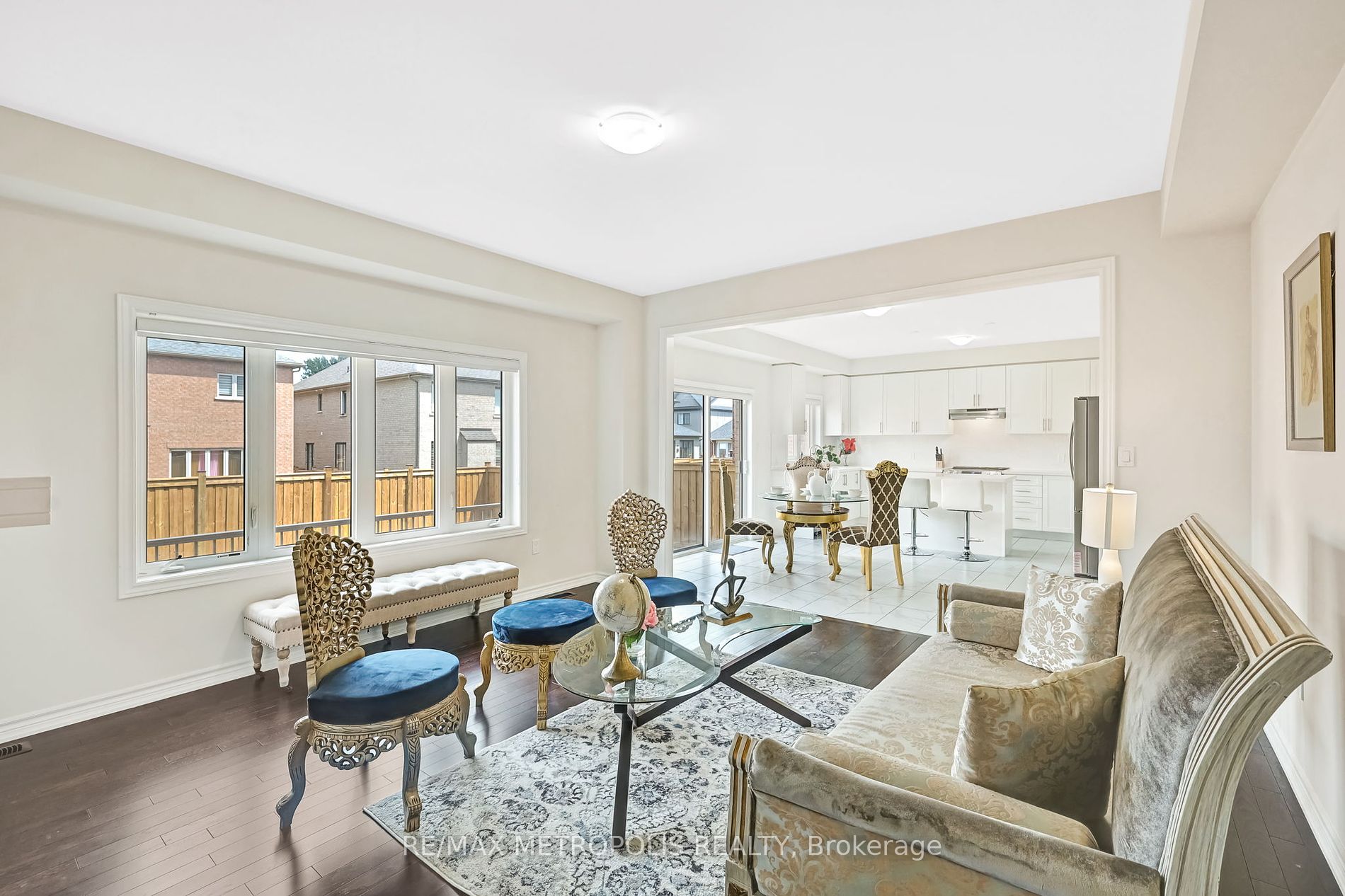 15 Douglas Kemp Crescent