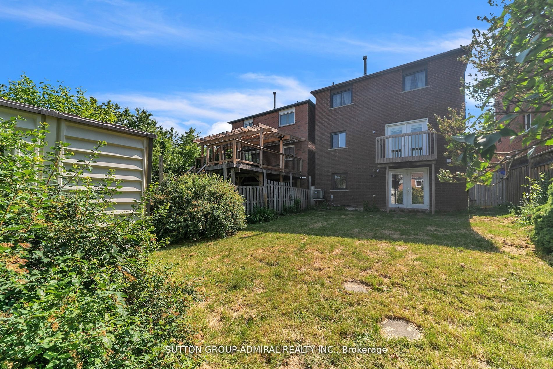35 Fernbank Pl