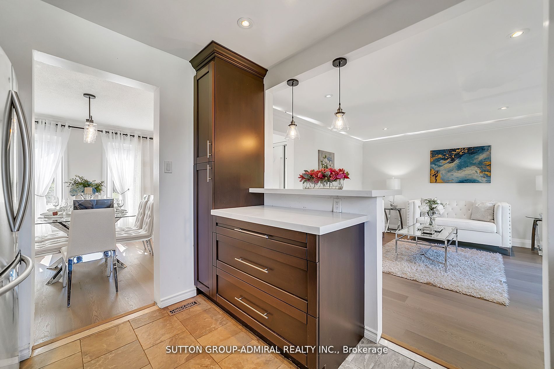 35 Fernbank Pl