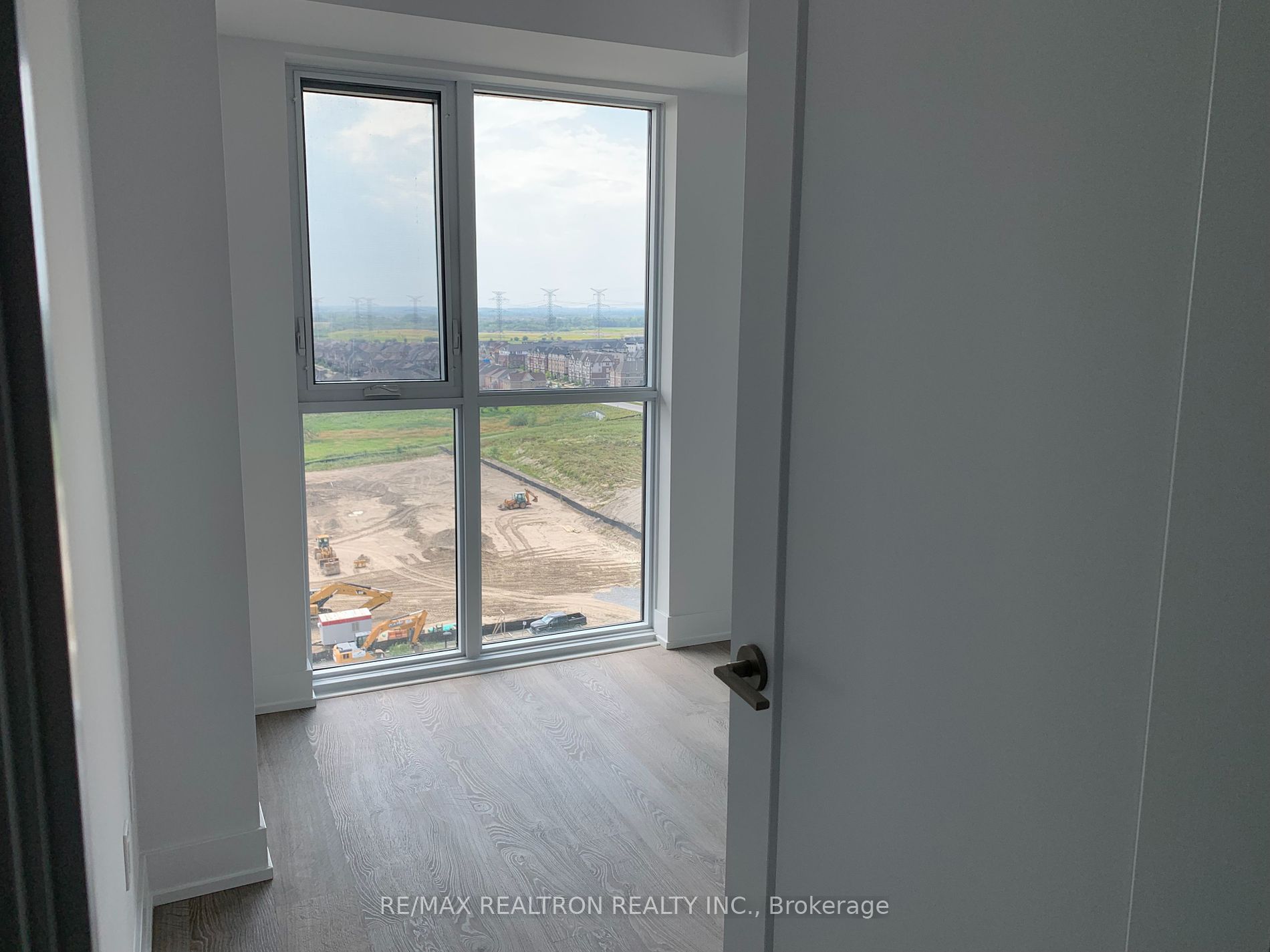 2550 Simcoe Street, #1118