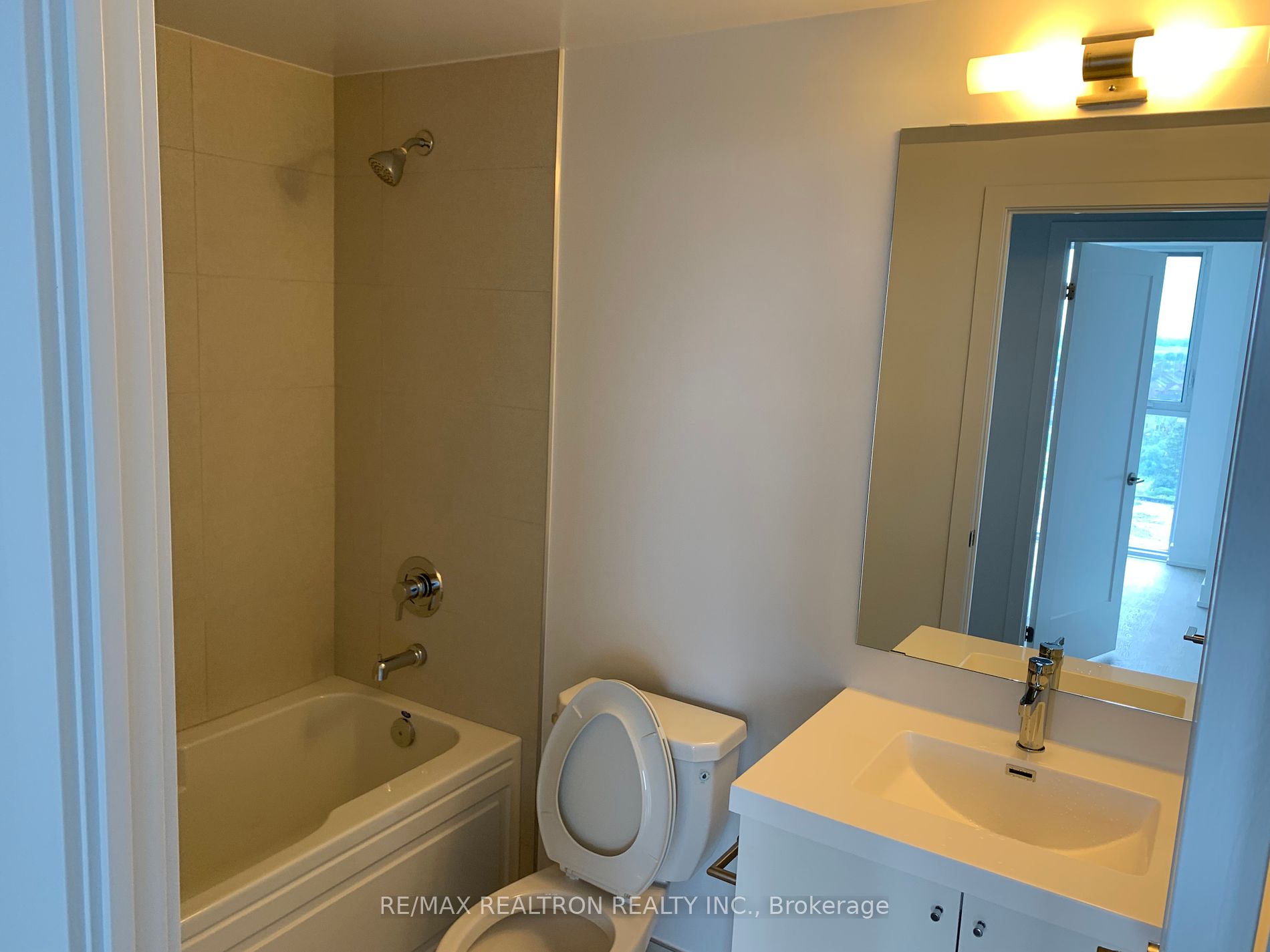 2550 Simcoe Street, #1118