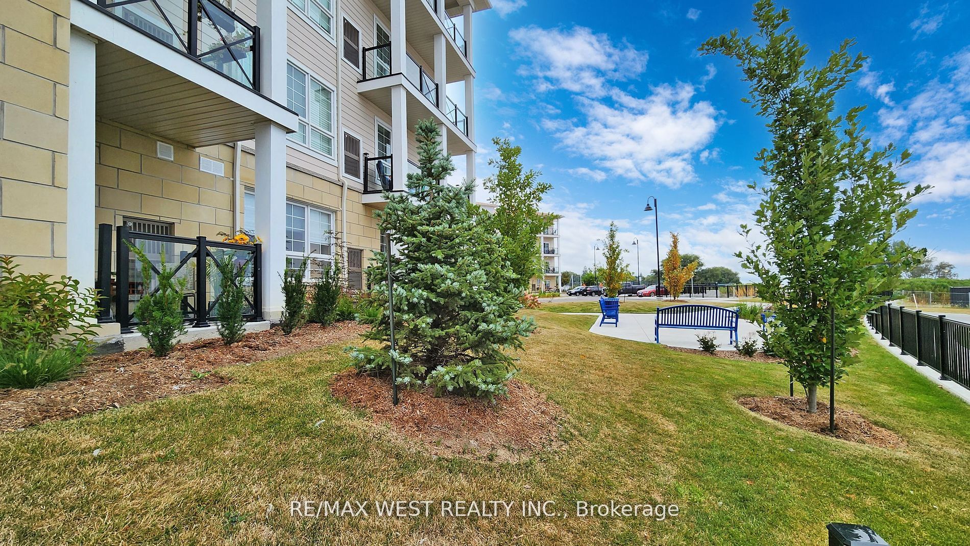 50 Lakebreeze Dr, #118