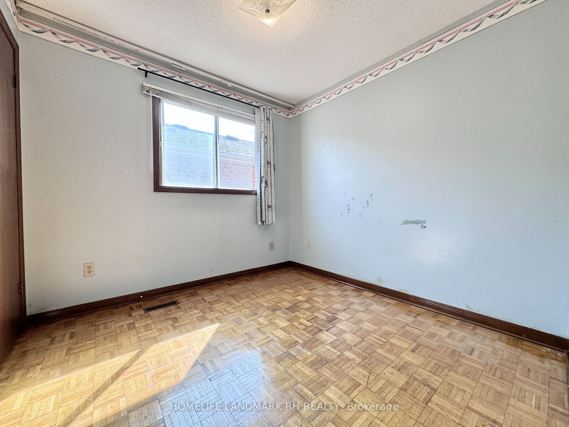 126 Wharton Sq, #Upper