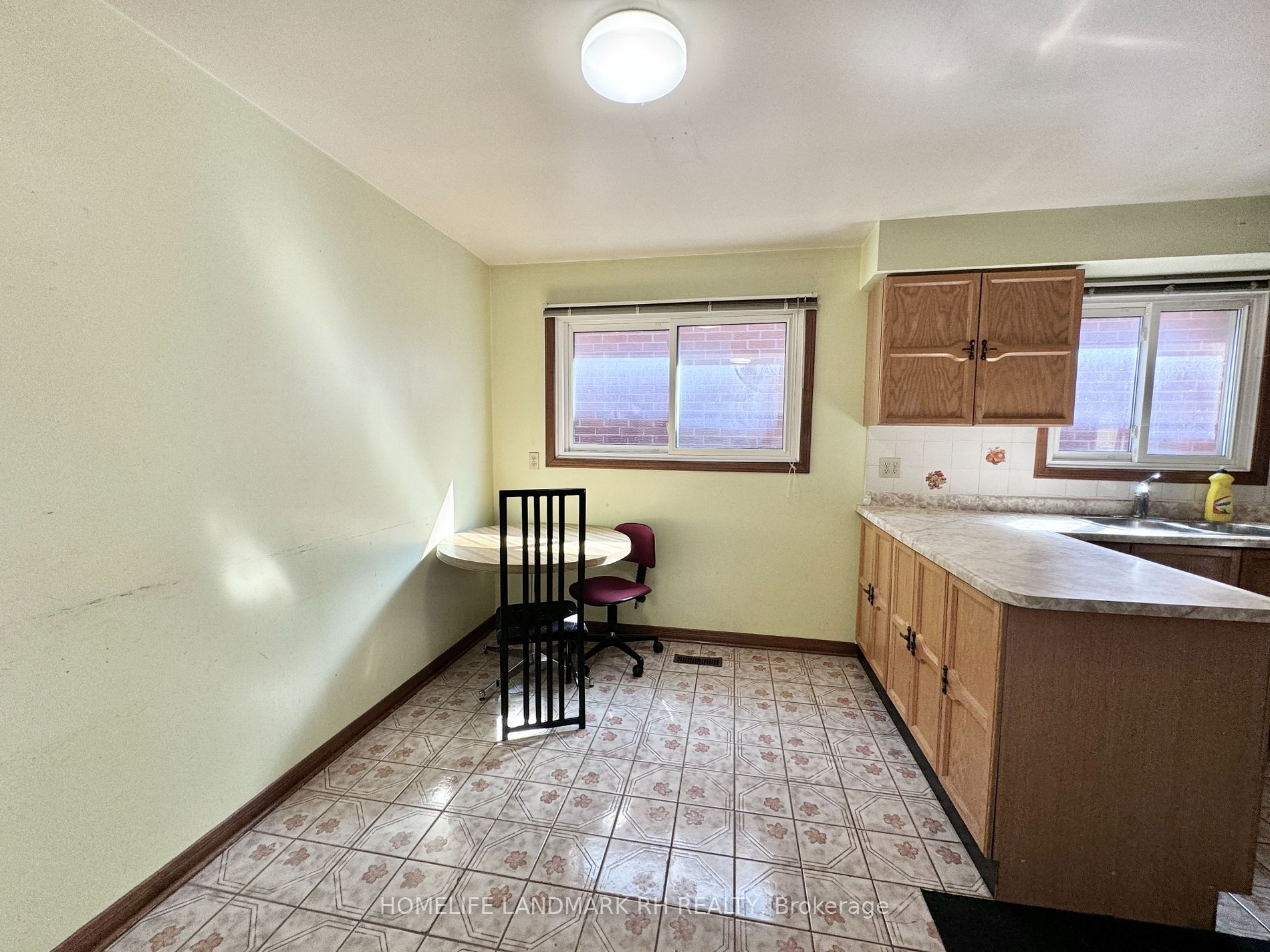 126 Wharton Sq, #Upper