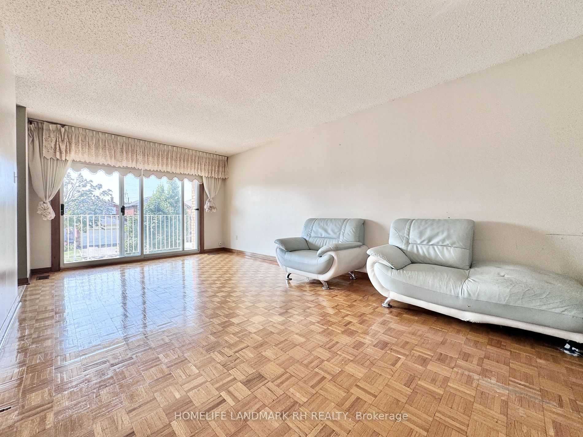 126 Wharton Sq, #Upper