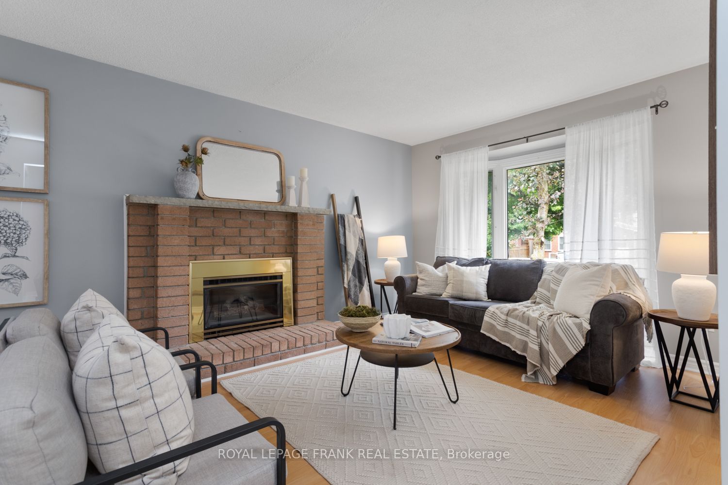 887 Lavis Court