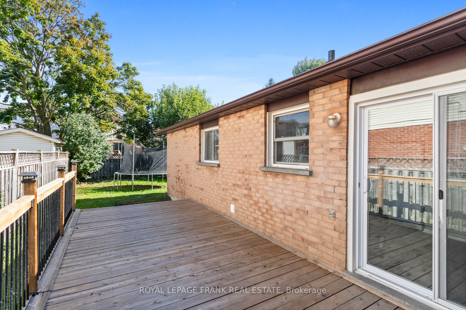 887 Lavis Court