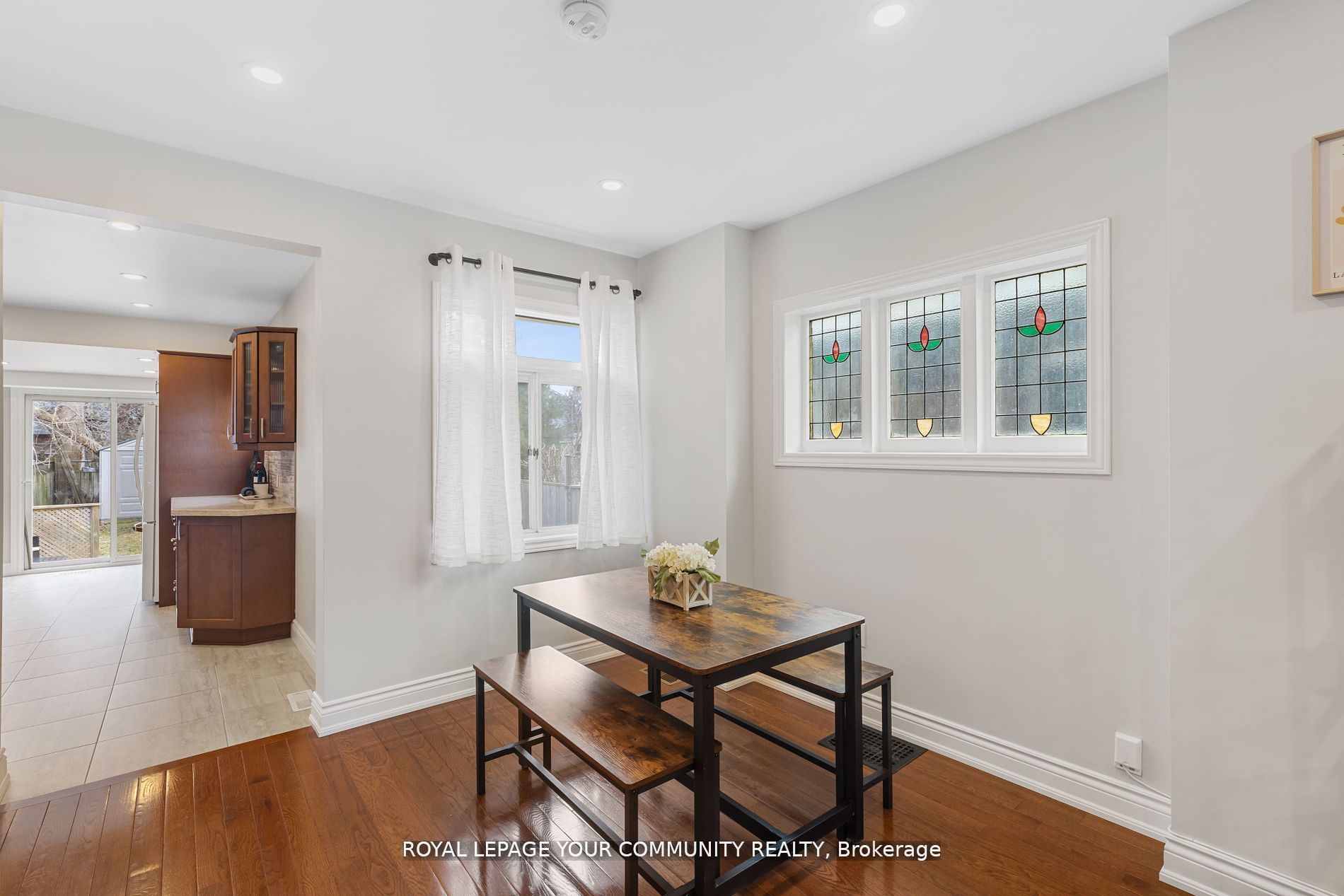 11 Denton Ave