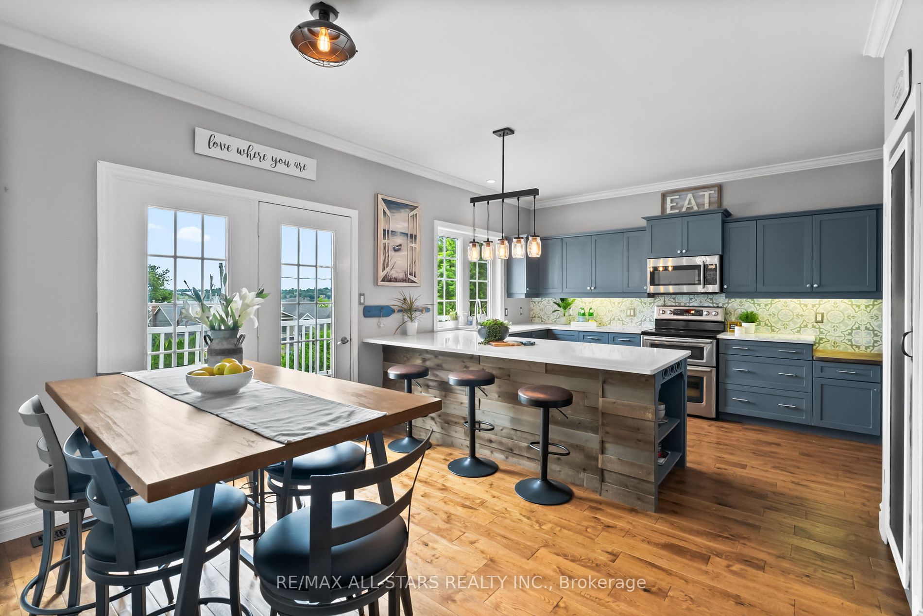 2 Honeys Beach Road