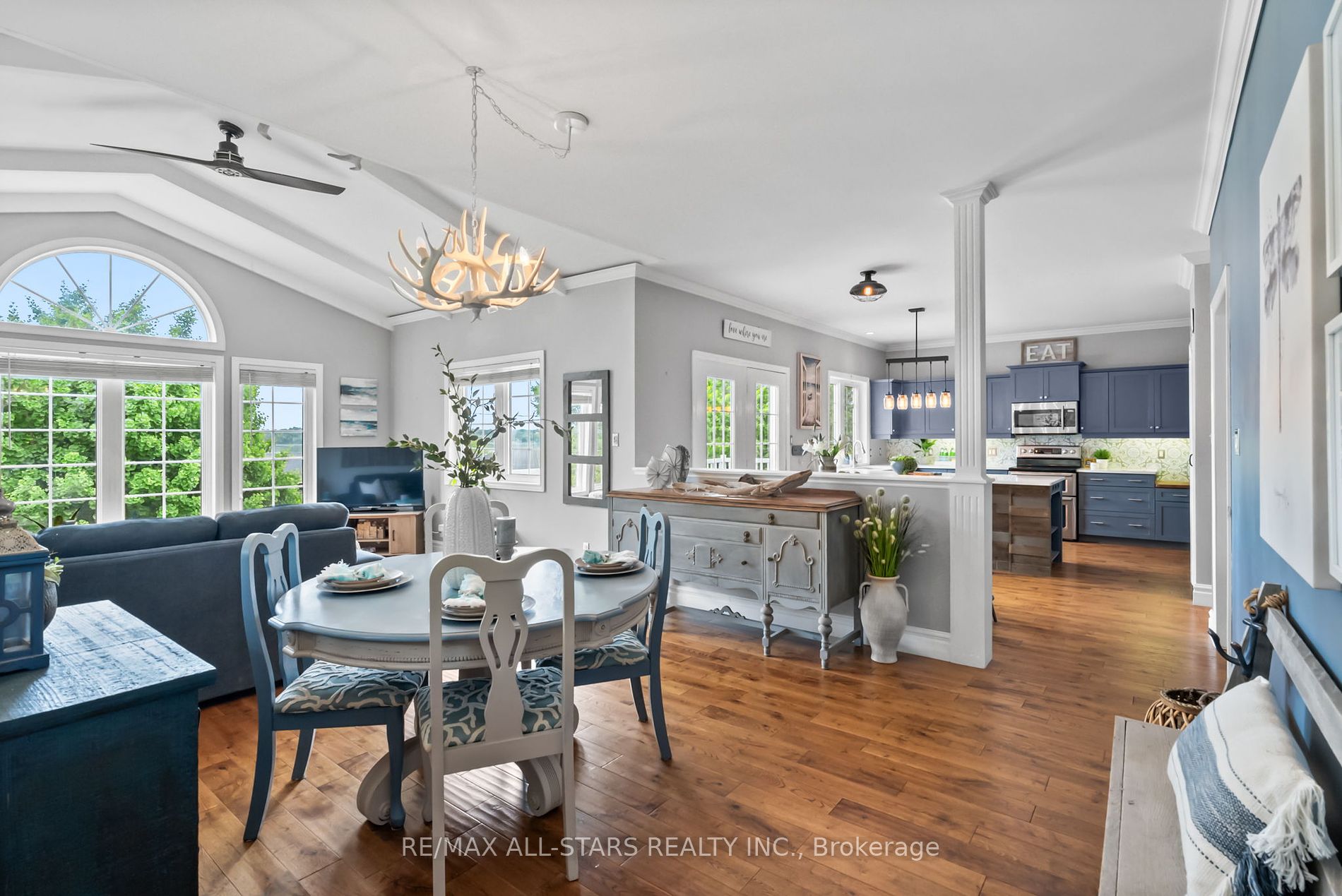 2 Honeys Beach Road