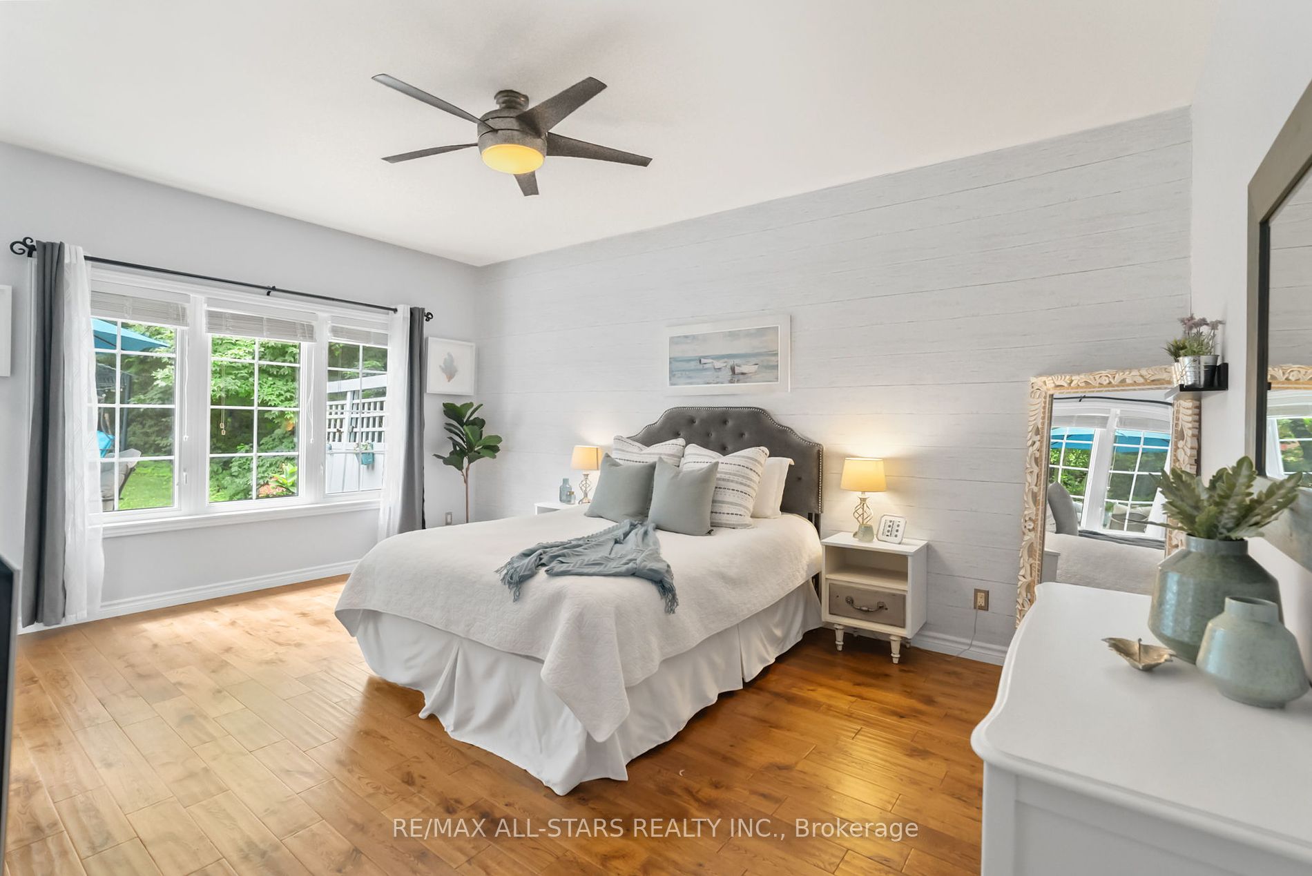 2 Honeys Beach Road
