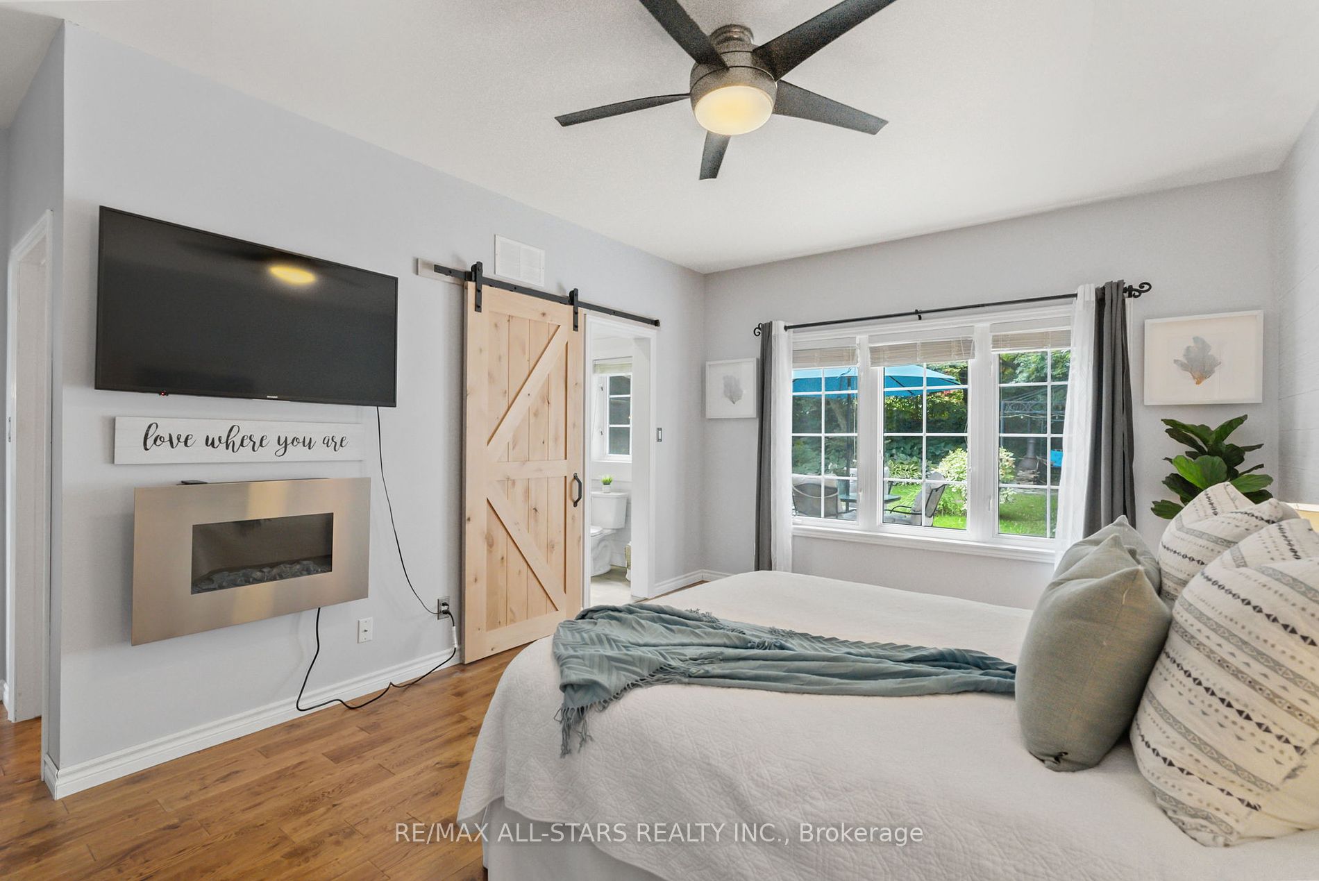 2 Honeys Beach Road