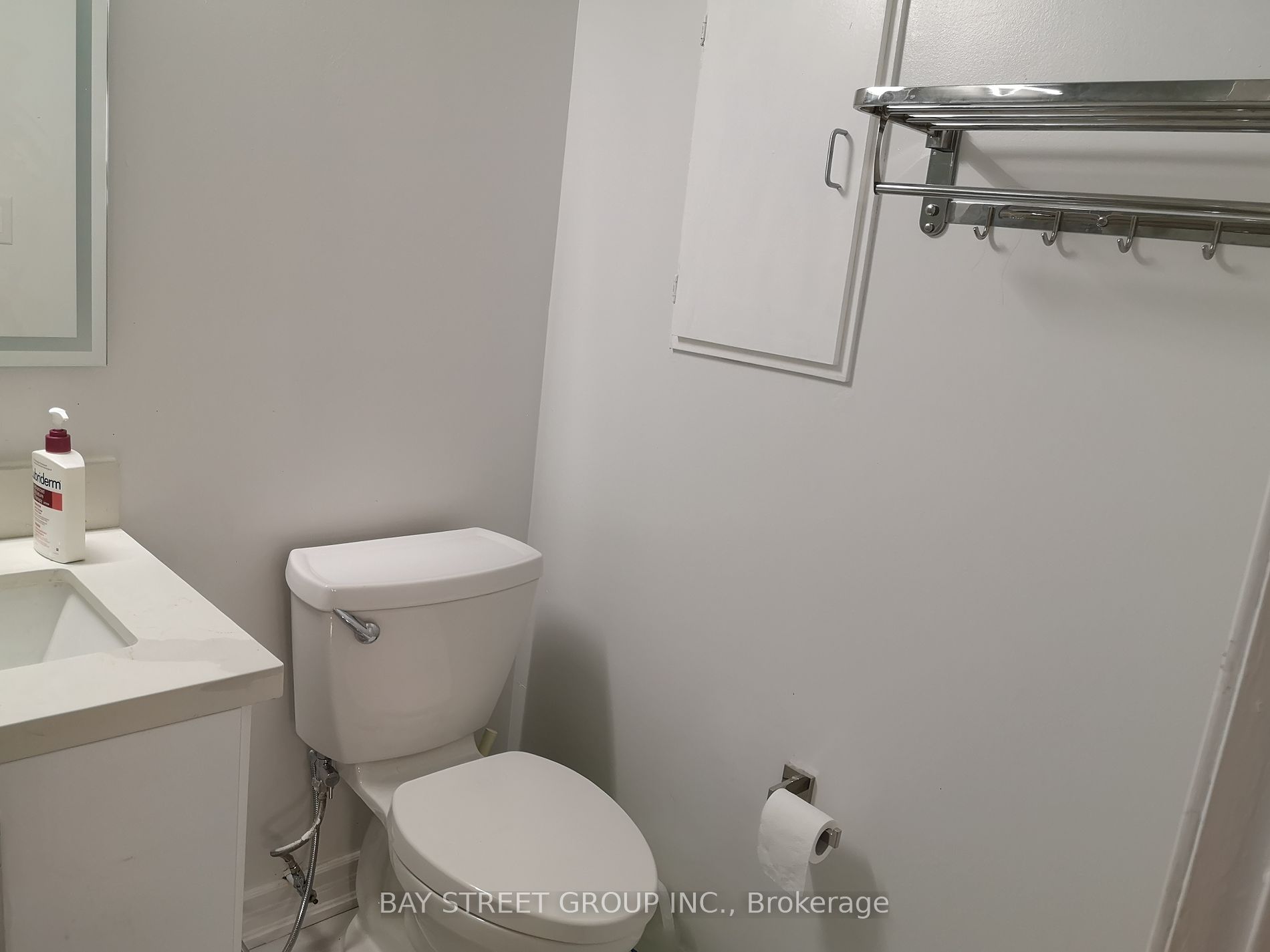 19 Crown Acres Court, #2nd