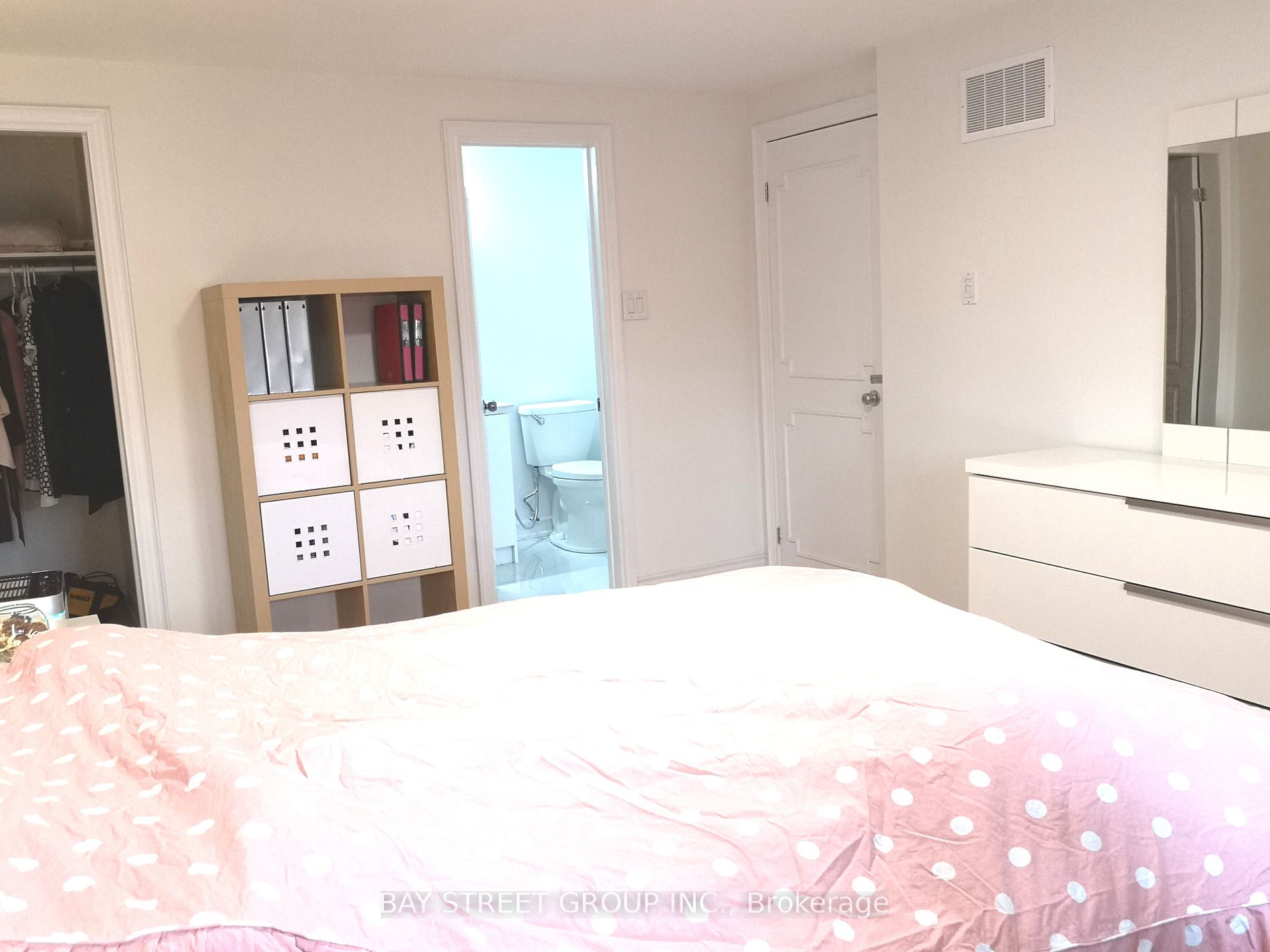 19 Crown Acres Court, #2nd