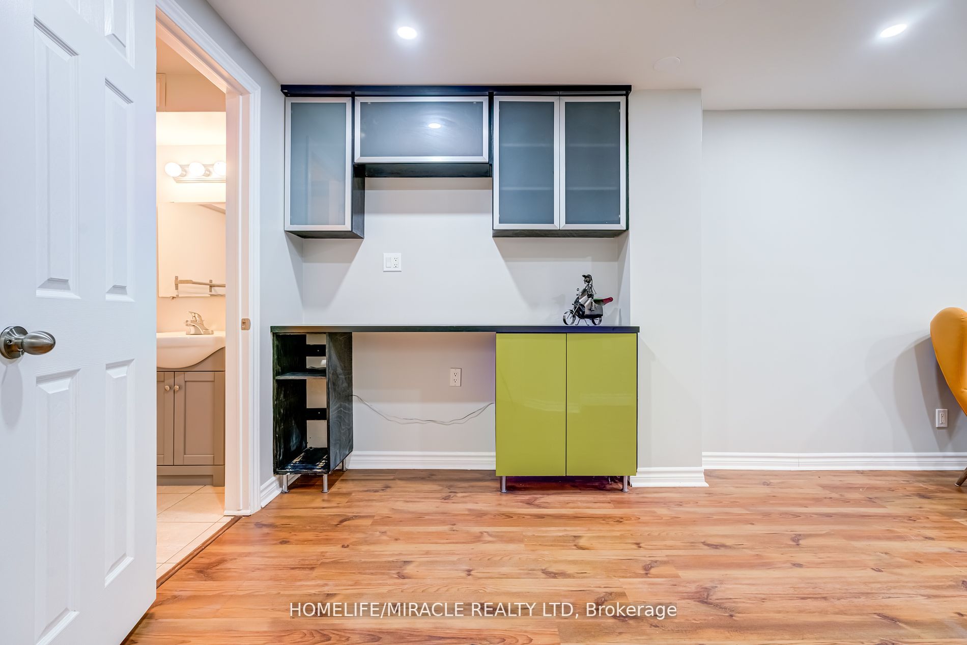 39 Tozer Crescent