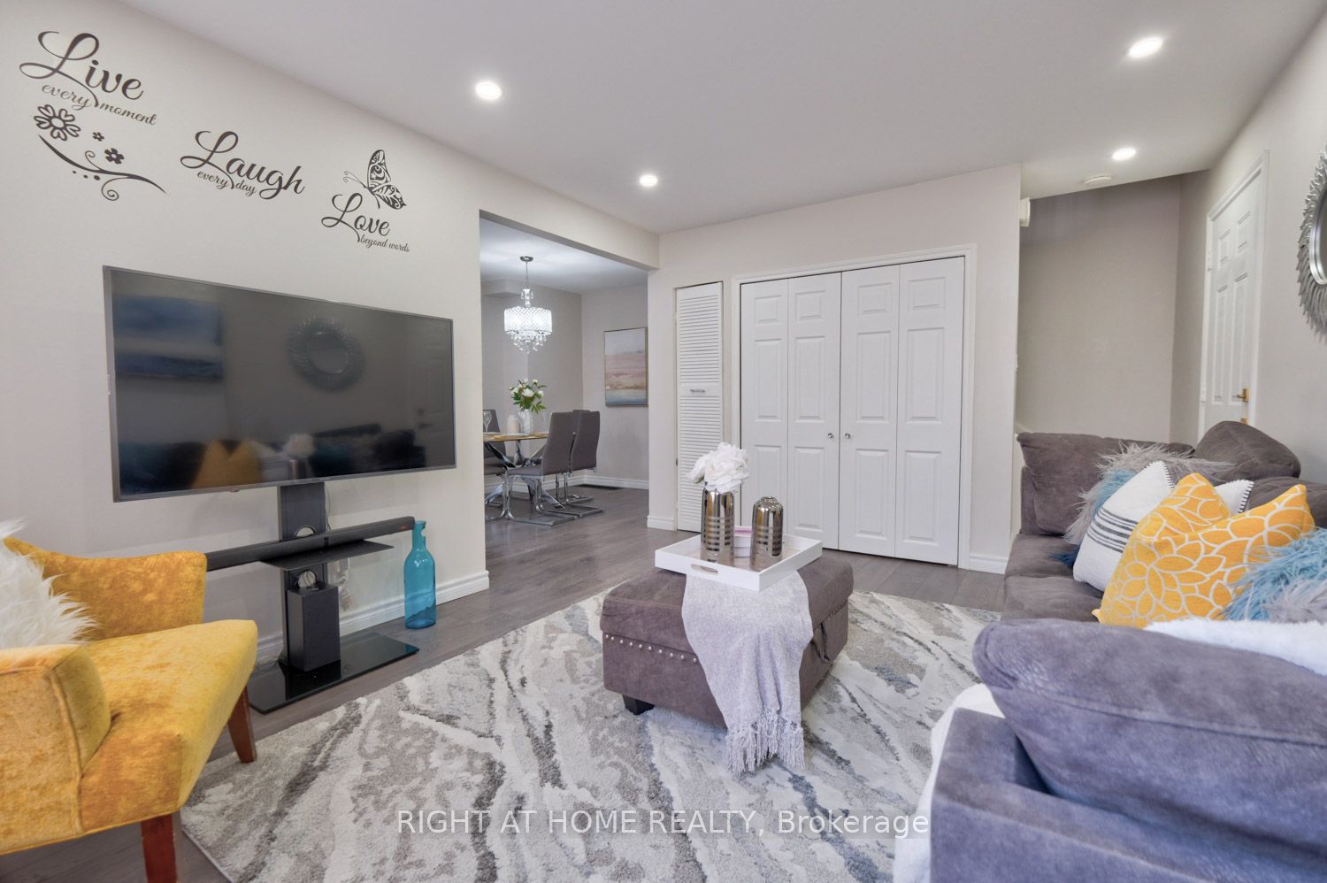 960 Glen St, #68