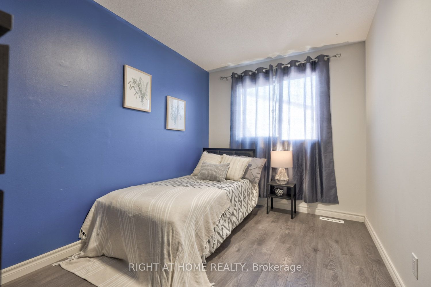 960 Glen St, #68
