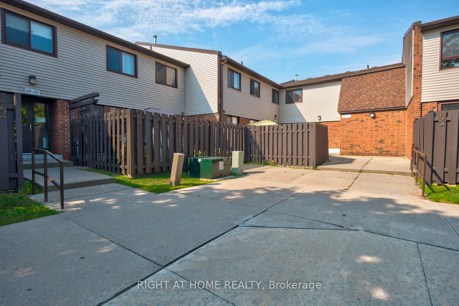 960 Glen St, #68