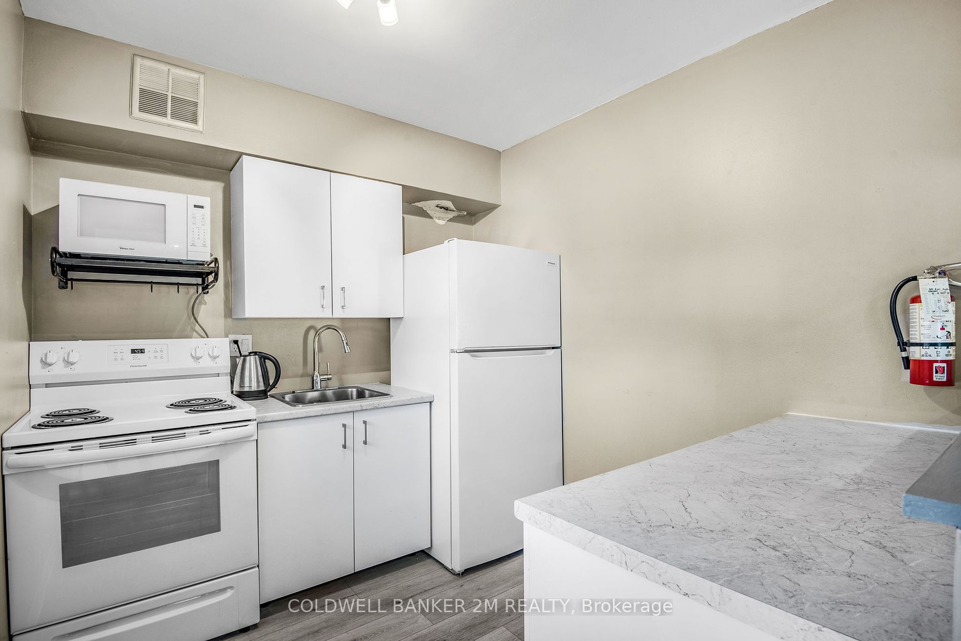 66 Falby Court, #1402
