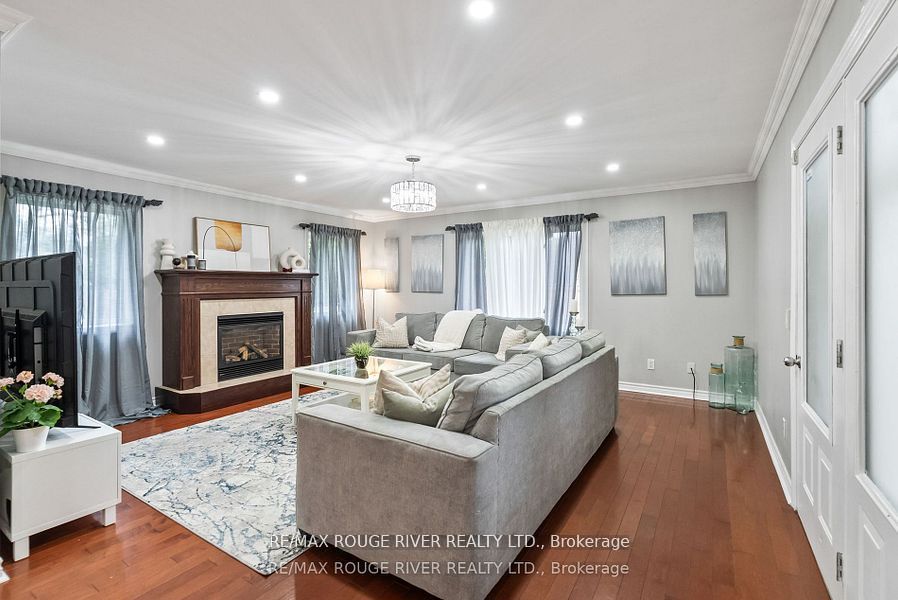 113 Meadowview Blvd
