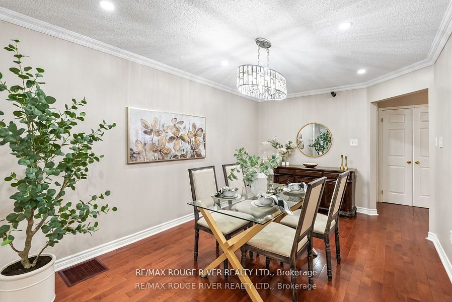 113 Meadowview Blvd
