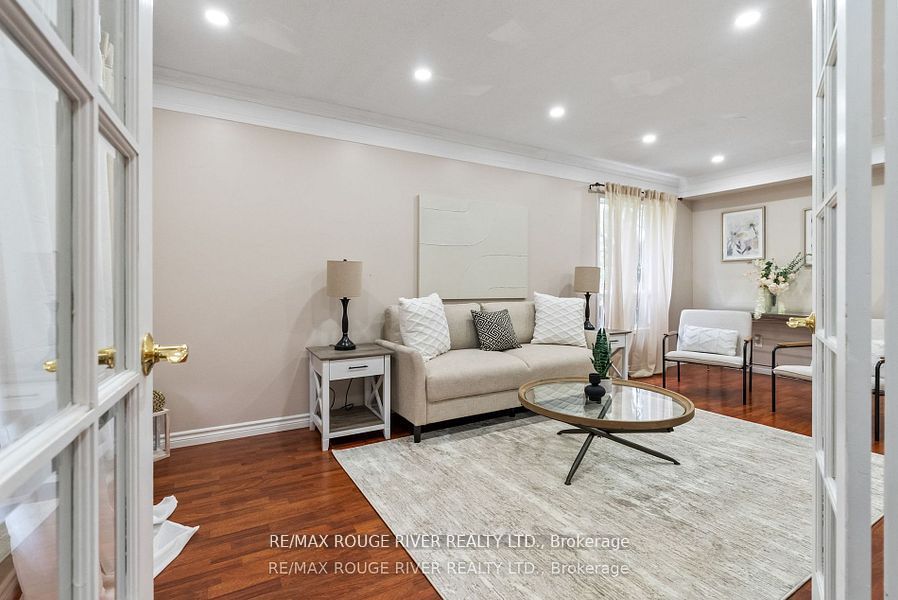 113 Meadowview Blvd
