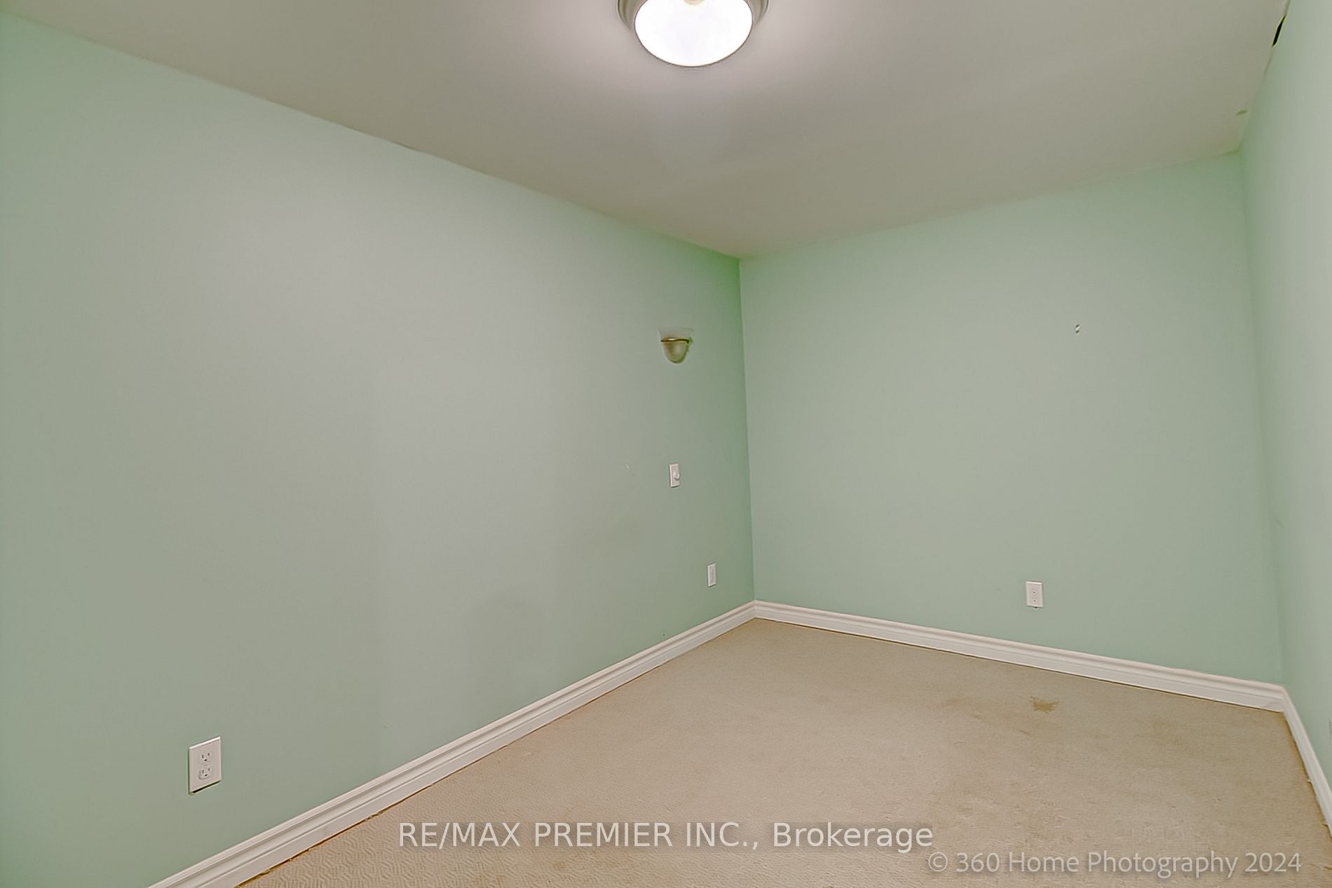 151 Clements Rd E