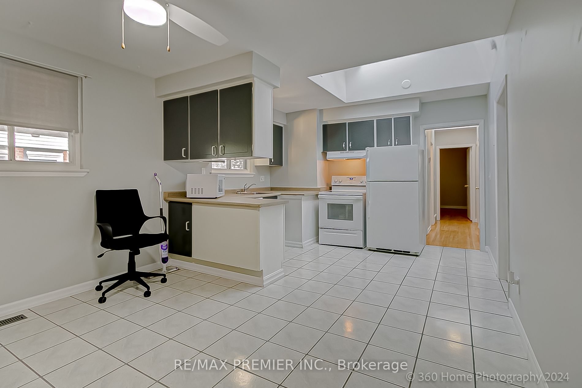 151 Clements Rd E