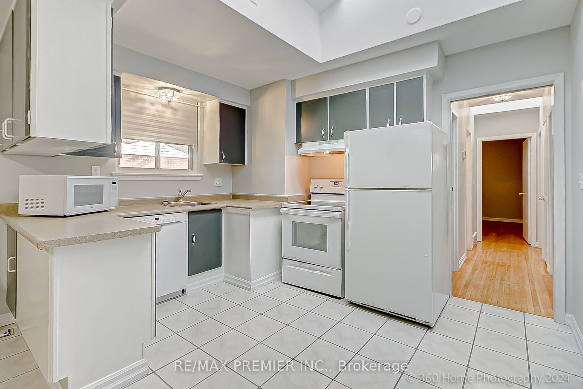 151 Clements Rd E